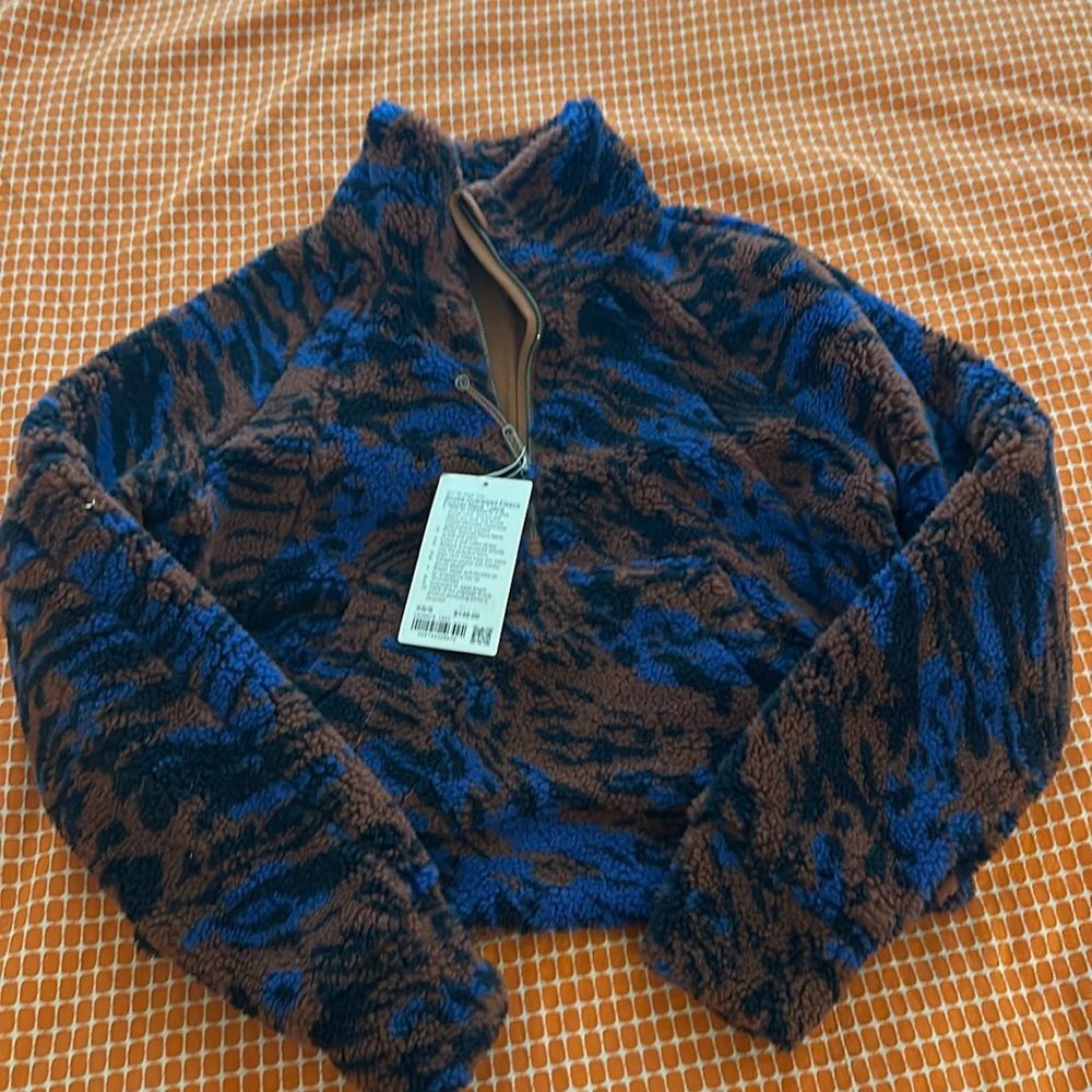 Lululemon fleece patterned crop scuba 1/4 zip